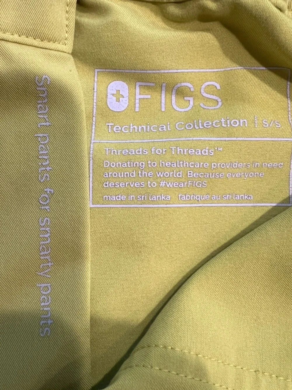 FIGS Men Small Short Cairo Cargo Scrub Pants Neon Yellow TM3001S medical uniform